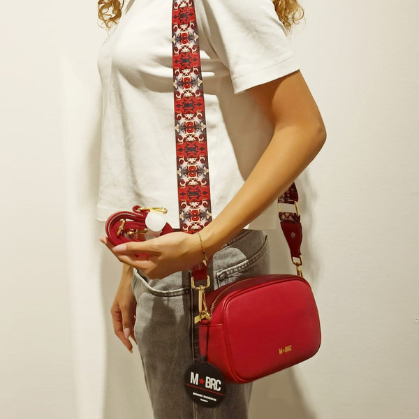 Borsa a Tracolla Modello Obona M★BRC by Massimo Braccialini realizzata in vera pelle di colore Rosso, qualità e originalità in un solo accessorio.