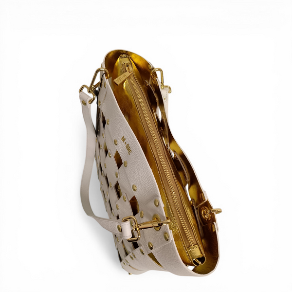 borsa in vera pelle mbrc modello square di colore bianco e oro codice h143.