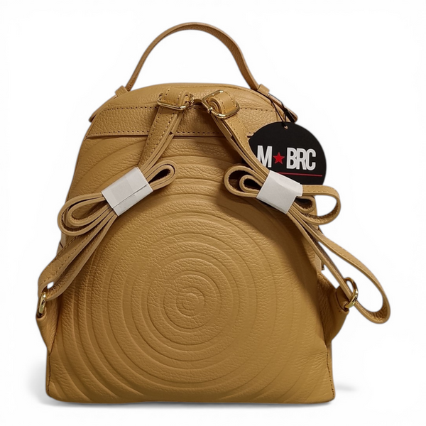 Zaino MBRC Round H206 Camel vista frontale con logo dorato